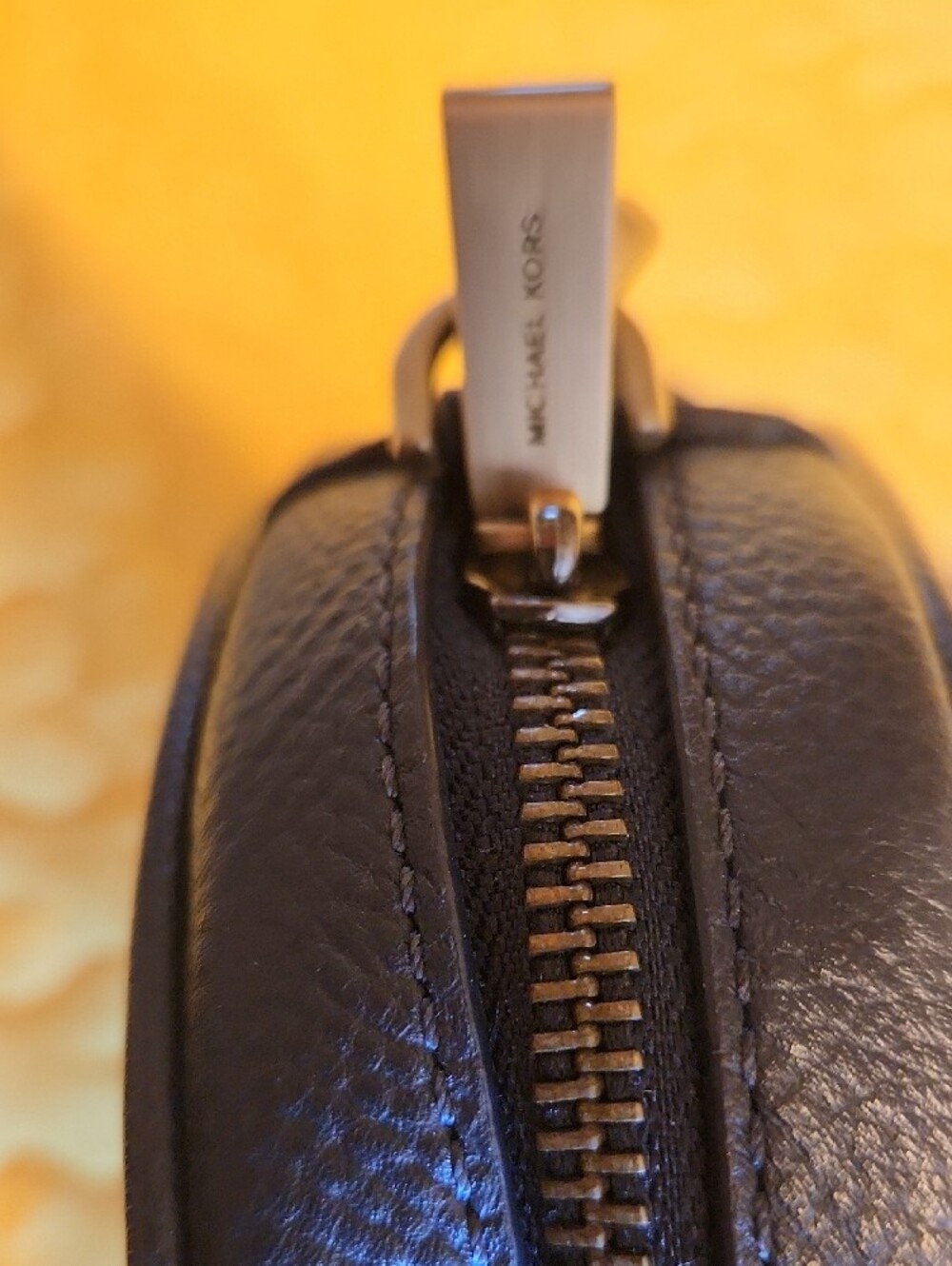 Michael Kors Black and White Chevron Round Crossbody with Tassel - Picture 4 of 8